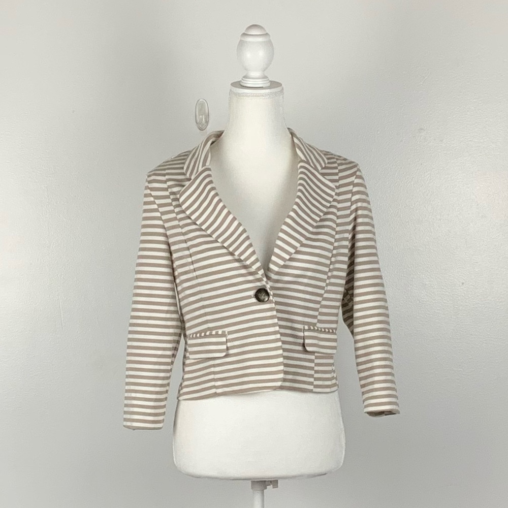 Tan & White Stooshy Blazer